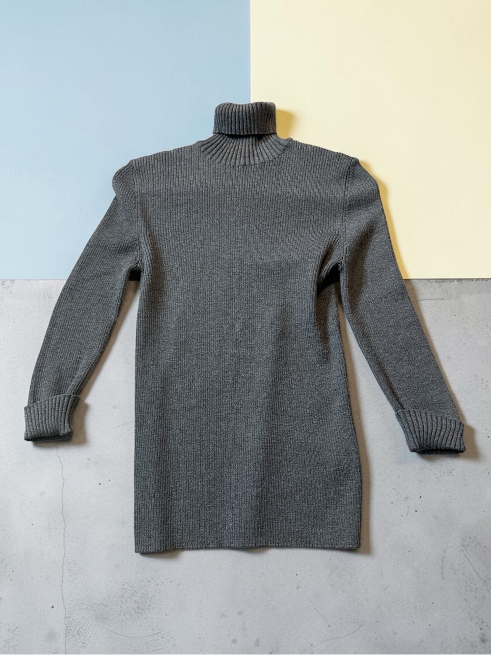 MaxMara Ribbed Turtleneck Made in Italy Size Large